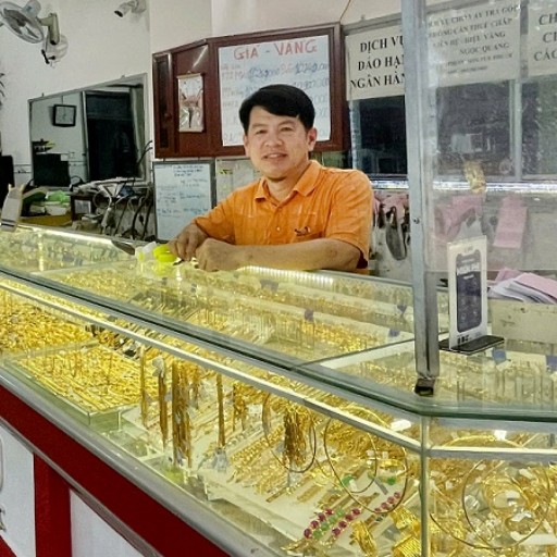 Chủ Tiệm Zàng